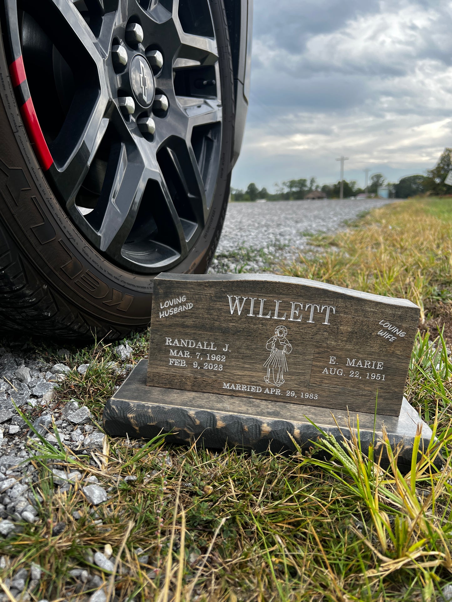 Head stone